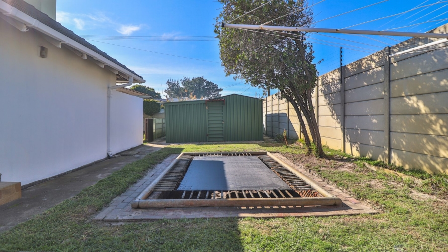 4 Bedroom Property for Sale in Pinelands Western Cape